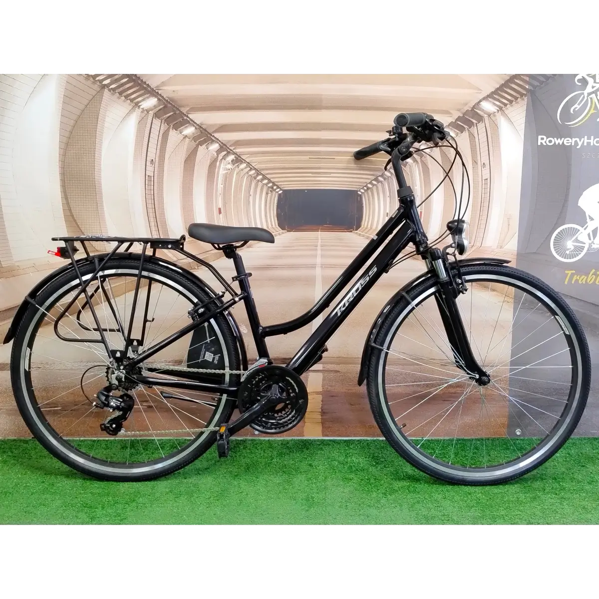 Rower_trekkingowy_Kross_TRANS_1.0_rama_15″_kola_28″